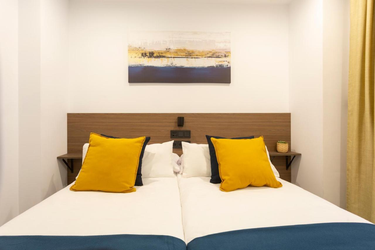 Apartamentos Bajeles Sevilla Urban 외부 사진