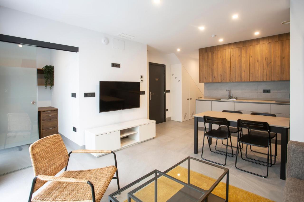Apartamentos Bajeles Sevilla Urban 외부 사진